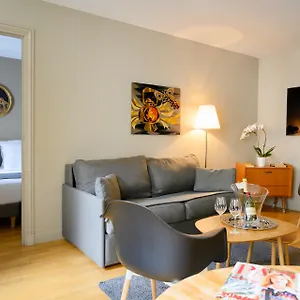 Helzear Champs-elysees Отель Париж